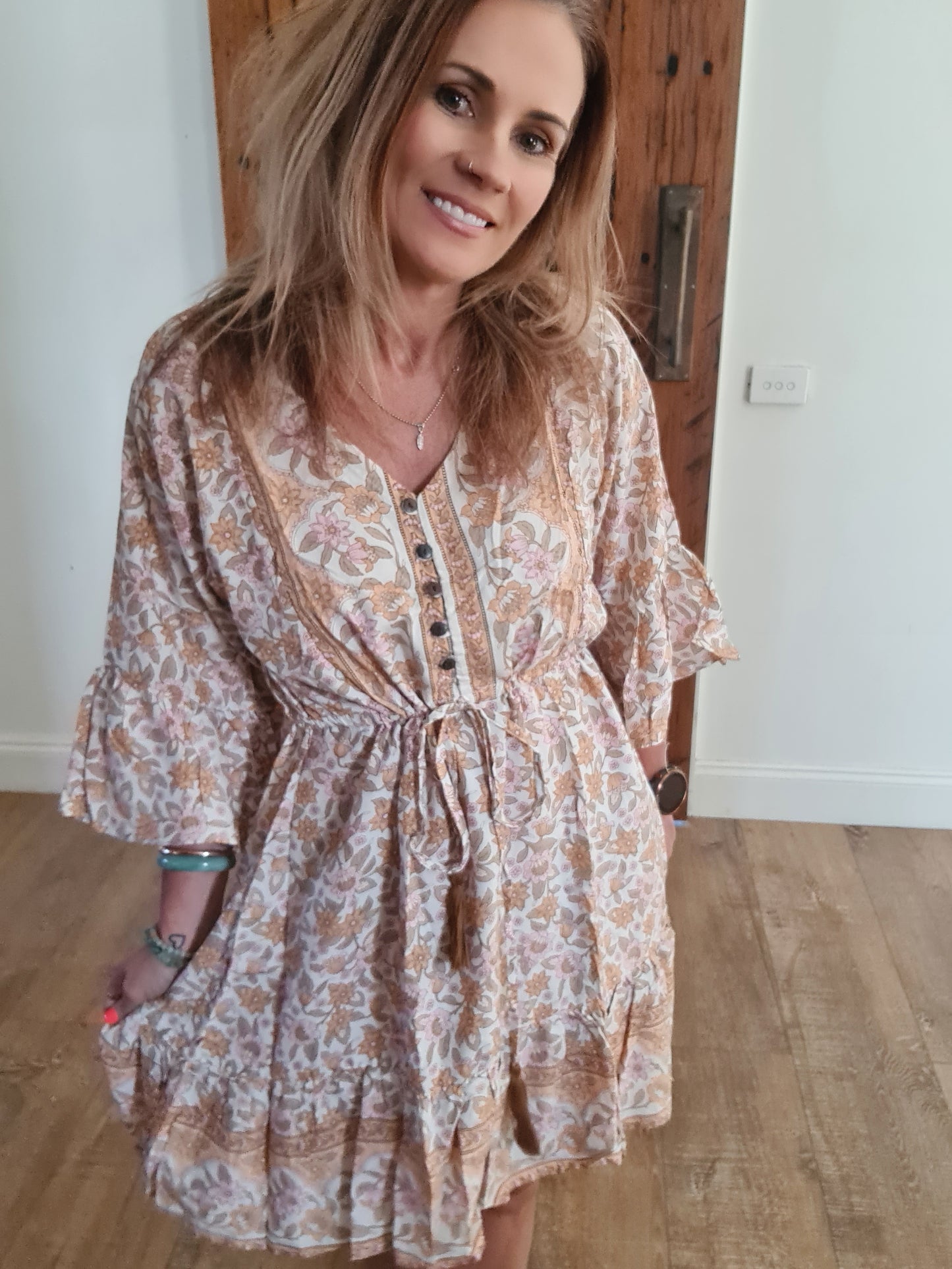 Bella Midi Dress Oatmeal O/S